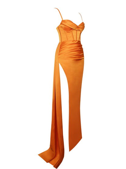 Vestido Elayna® de tirantes de raso naranja pálido con corsé